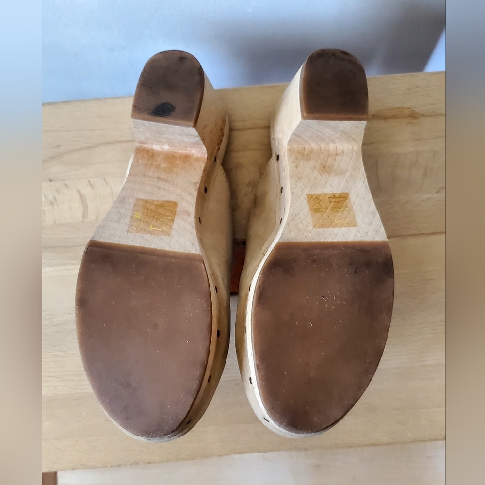 Madewell Tan Leather Clog Mules - Picture 5 of 5